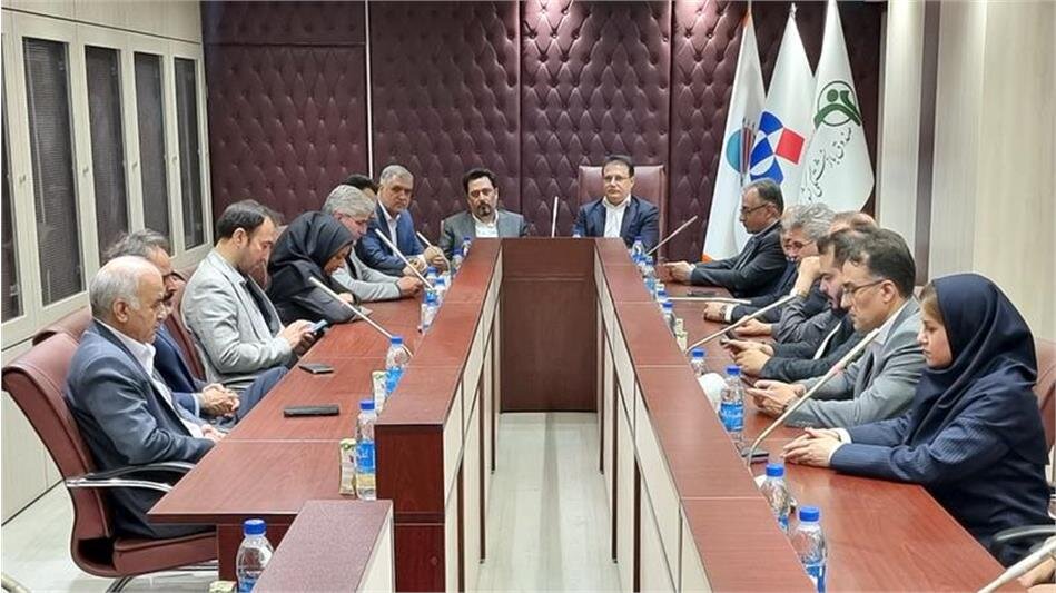 بازنشستگان راهاندازی مرکز پاسخگویی و رسیدگی به اسناد خسارت بیمه درمانی بازنشستگان کشوری